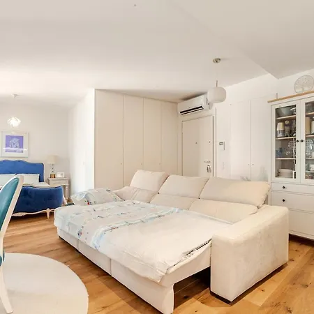 Luxury Near The Apartmán